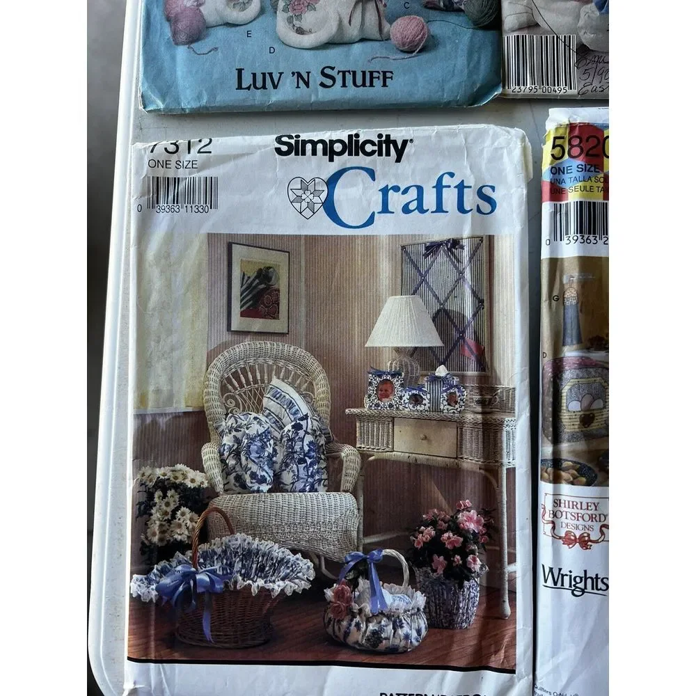Lot Of Vintage Craft Patterns‎ Simplicity Vogue Butterick McCall